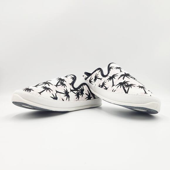 Deer Stags Men\'s White Palm Print Canvas Spike Indoor/Outdoor Slippers Size 10